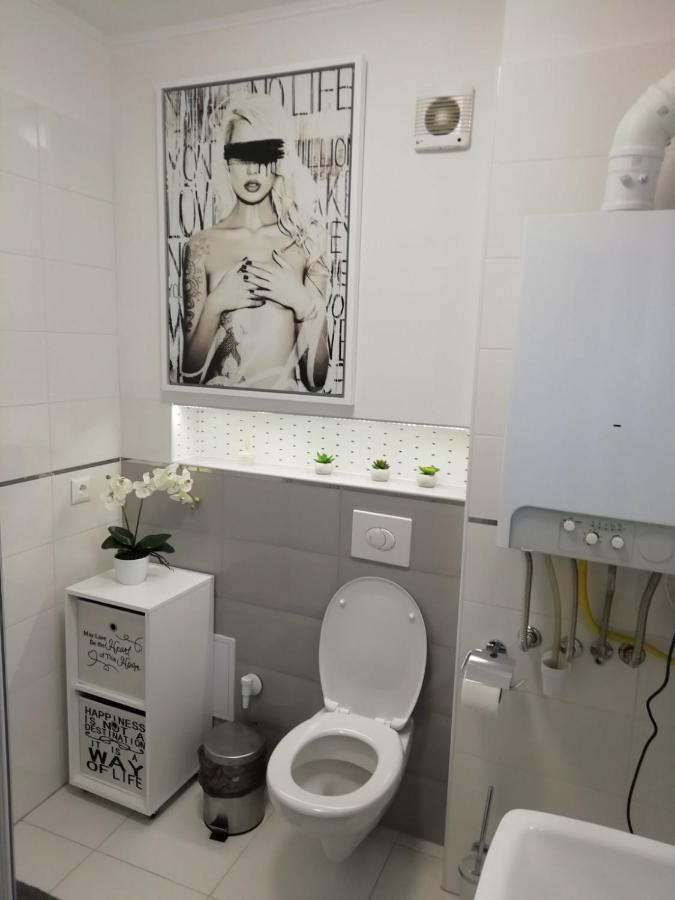 Salvus Apartman Διαμέρισμα Έγκερ Εξωτερικό φωτογραφία