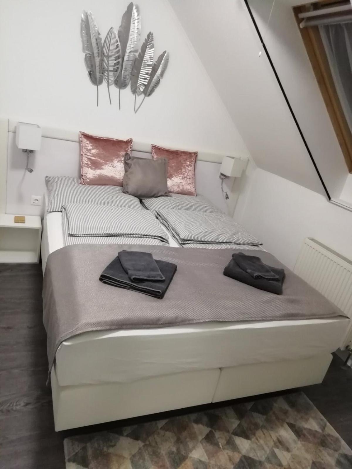 Salvus Apartman Διαμέρισμα Έγκερ Εξωτερικό φωτογραφία