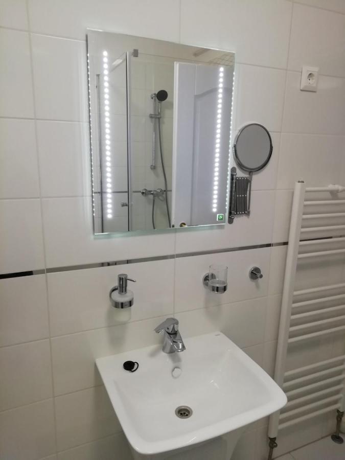 Salvus Apartman Διαμέρισμα Έγκερ Εξωτερικό φωτογραφία